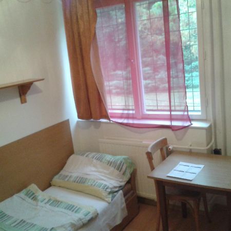 Pension Szallo Es Kemping Kecskemét Exterior foto